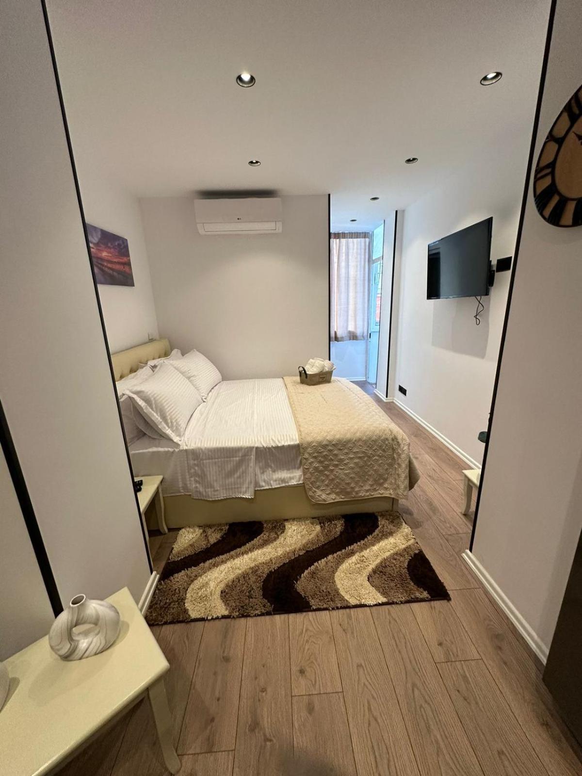 Heart Of Tirana Apartment Екстериор снимка