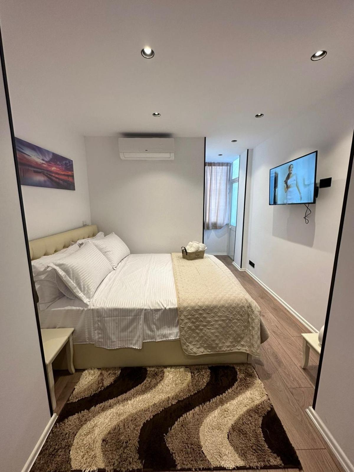 Heart Of Tirana Apartment Екстериор снимка