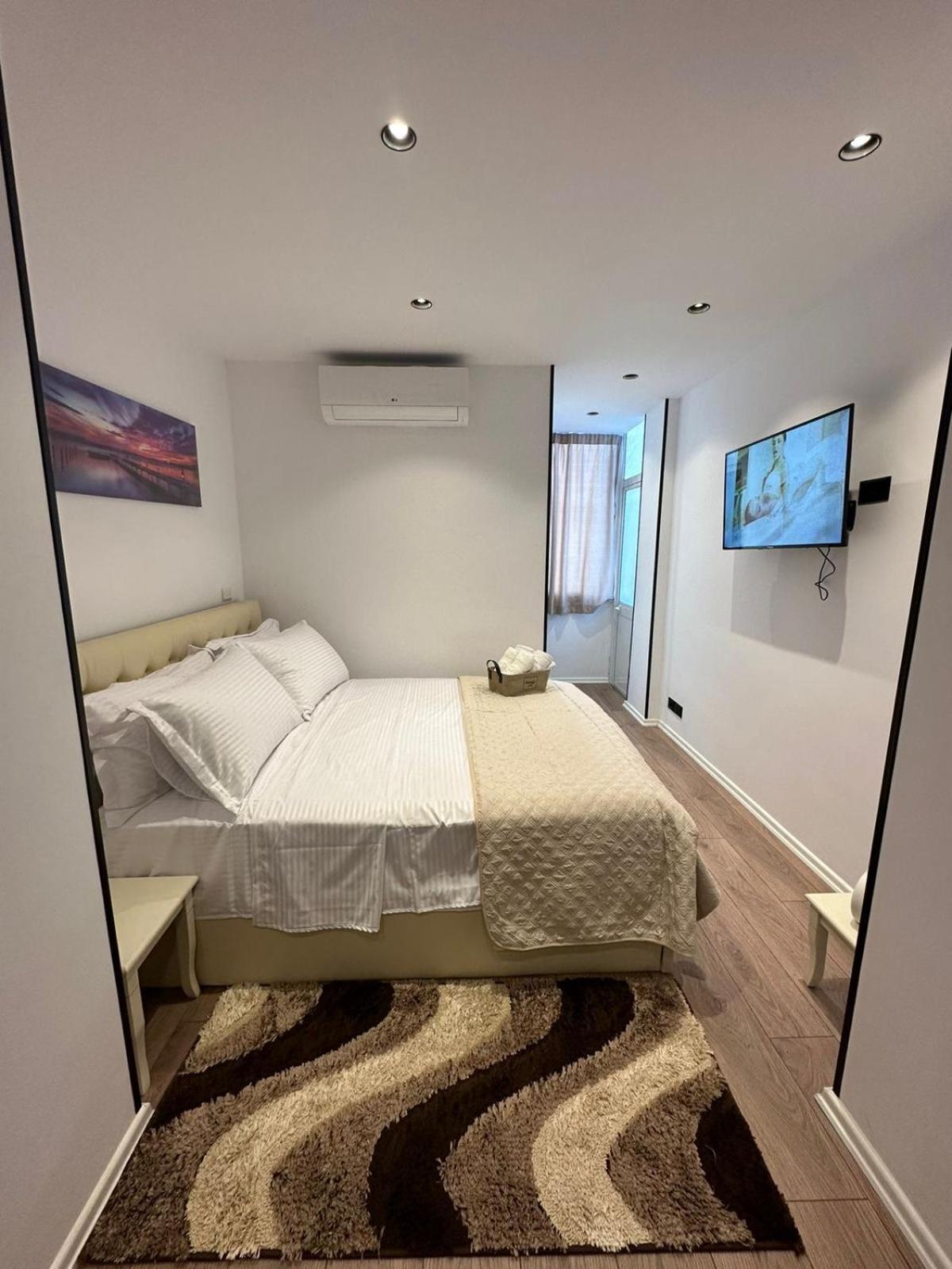 Heart Of Tirana Apartment Екстериор снимка